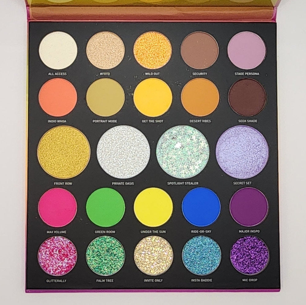 Morphe - 24A Artist Pass Eyeshadow Pallet NWT